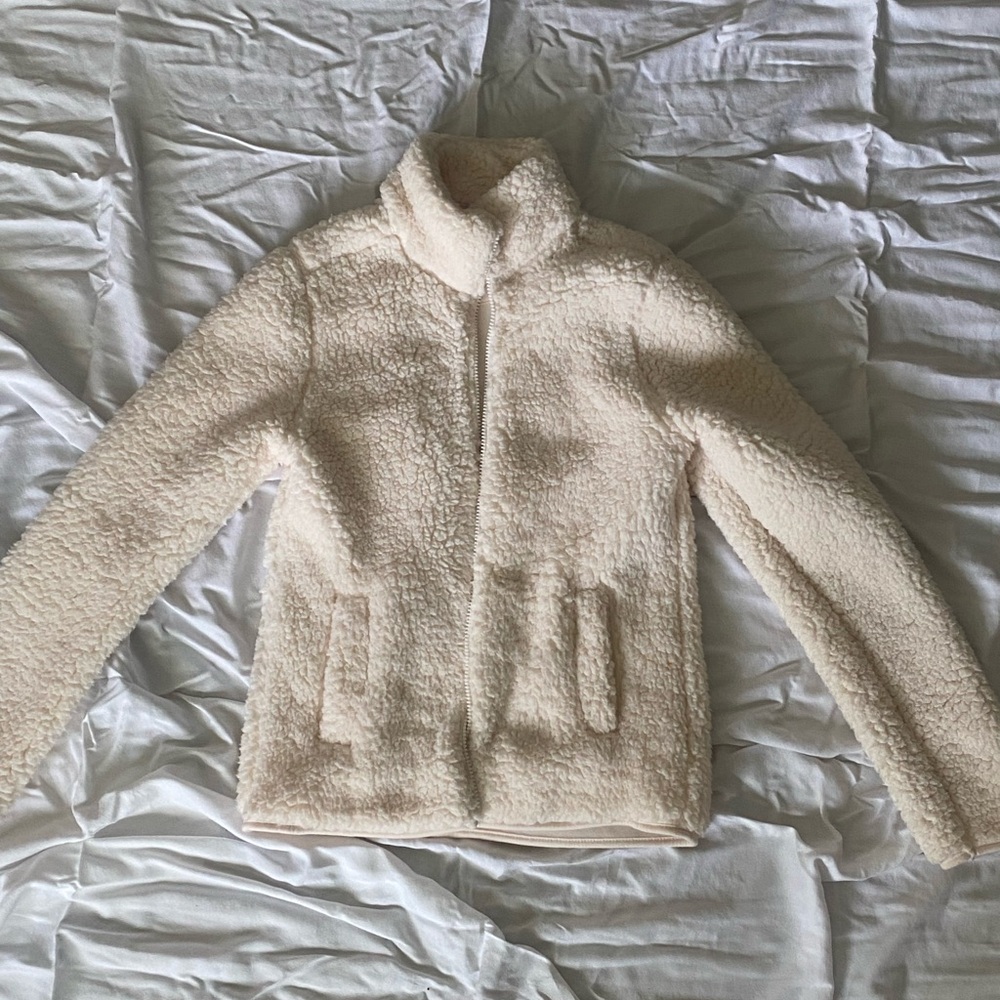 Joe Fresh cream teddybear fleece jacket! Excellent condition- barely worn.